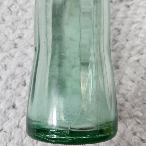 VINTAGE Set of Glass Soda Bottles 7up & Coke - Picture 14 of 14